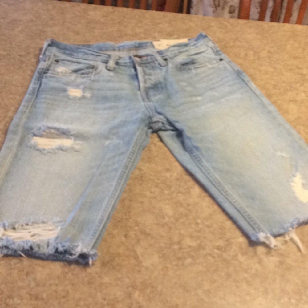 Hollister cutoffs